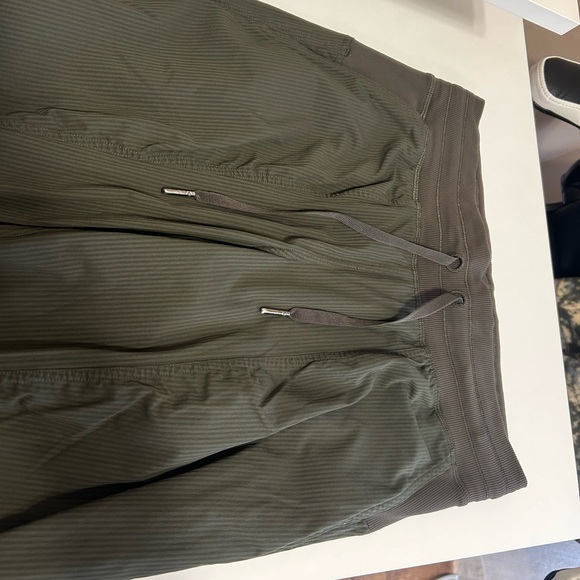 🍋 Lululemon Dance Studio Joggers Size 6 - Picture 3 of 7